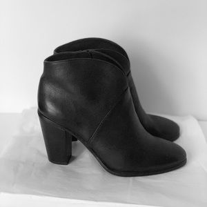 Vince Camuto Franell Bootie - Black Size 7.5